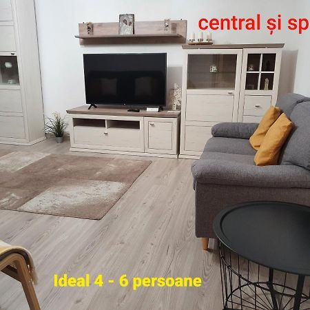 Mia Central Apart, 3 Rooms, 2 Baths, Afi Mall Brasov Exterior photo