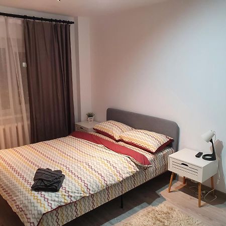Mia Central Apart, 3 Rooms, 2 Baths, Afi Mall Brasov Exterior photo